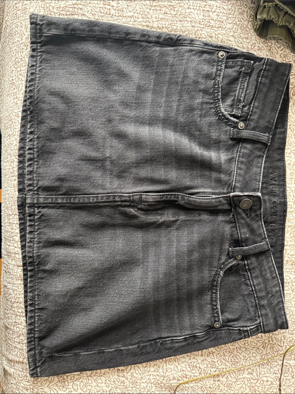 American eagle black denim Mini Skirt in Washed Black